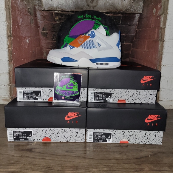 Jordan 4 Military Blue - Picture 1 of 5